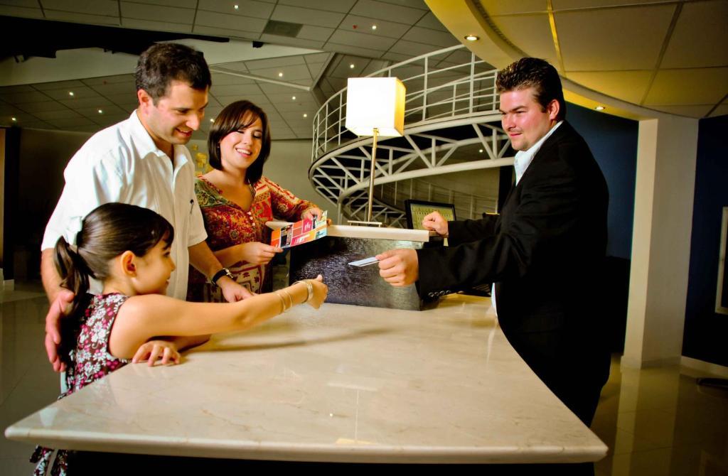 L Hotel Mexicali Kültér fotó